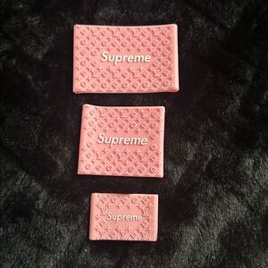 Trimmer and shaver Grips.Non Slip bands set of 3 (pink)